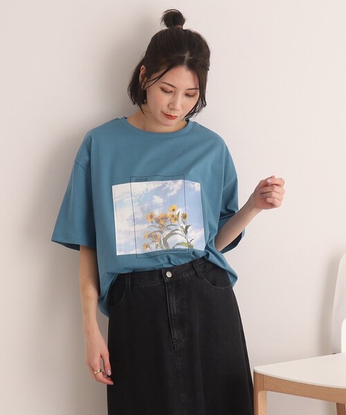 SHOO・LA・RUE（シューラルー）の「◆【プチプラ/コットン100％】選べるプリント バリエーション 大人きれい 半袖Tシャツ（Tシャツ/カットソー・レディース・ホワイト系7/ホワイト系9/ブラック系/ダークグリーン系4/チャコール/ブラック系3/ピンク系/ブラウン系その他5/ネイビー系6/ゴールド系その他5/ホワイト系3/オフホワイト・04/03/02）」の10枚目の写真