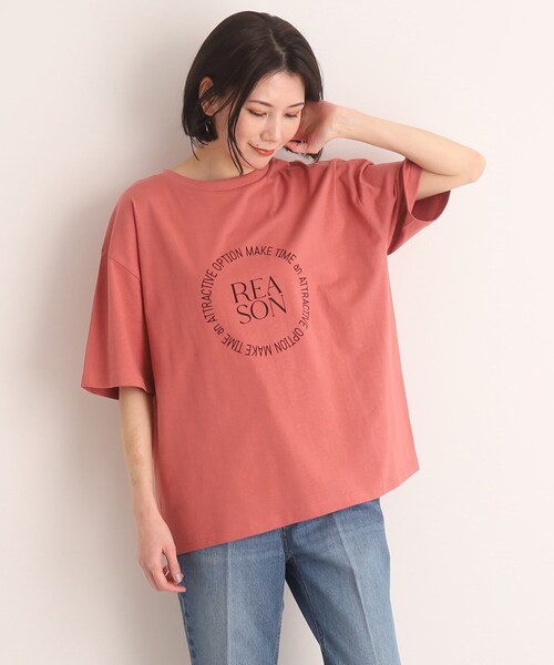 SHOO・LA・RUE（シューラルー）の「◆【プチプラ/コットン100％】選べるプリント バリエーション 大人きれい 半袖Tシャツ（Tシャツ/カットソー・レディース・ホワイト系7/ホワイト系9/ブラック系/ダークグリーン系4/チャコール/ブラック系3/ピンク系/ブラウン系その他5/ネイビー系6/ゴールド系その他5/ホワイト系3/オフホワイト・04/03/02）」の11枚目の写真