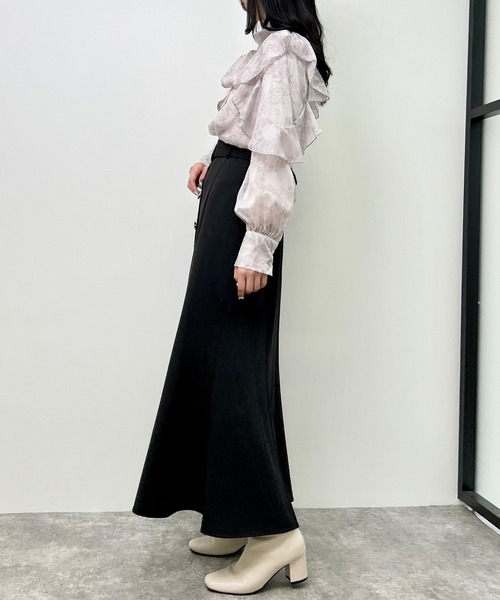 INGNI（イング）の「袖フリル花柄シアーブラウス（シャツ/ブラウス・レディース・ネイビー/ブラウン/グレー・M）」の20枚目の写真