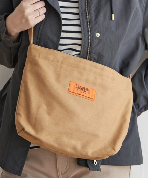 UNIVERSAL OVERALL（ユニバーサルオーバーオール）の「UNIVERSAL OVERALL キャンバスショルダーバッグ（ショルダーバッグ・メンズ・ブラック/オフホワイト/キャメル・FREE）」の14枚目の写真
