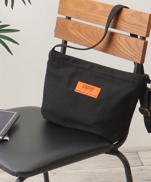 UNIVERSAL OVERALL（ユニバーサルオーバーオール）の「UNIVERSAL OVERALL キャンバスショルダーバッグ（ショルダーバッグ・メンズ・ブラック/オフホワイト/キャメル・FREE）」の16枚目の写真