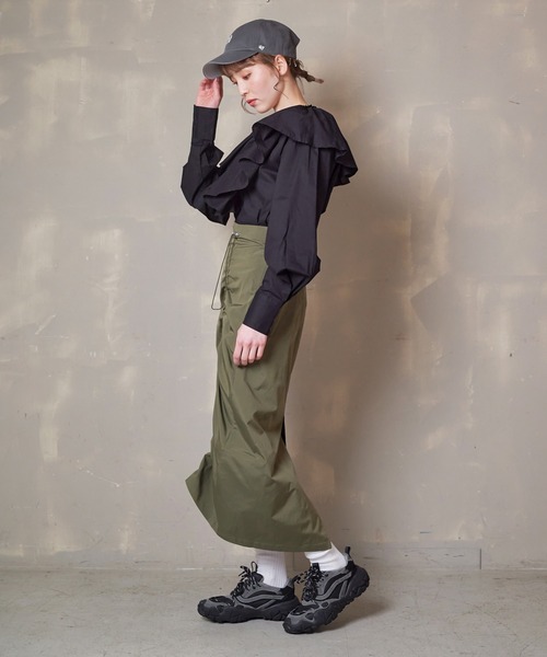 Lull（ルル）の「【Lull / ルル】ラッフルフリルブラウス（シャツ/ブラウス・レディース・ライトグレー/ブルー/ブラック/ホワイト・ONESIZE）」の17枚目の写真