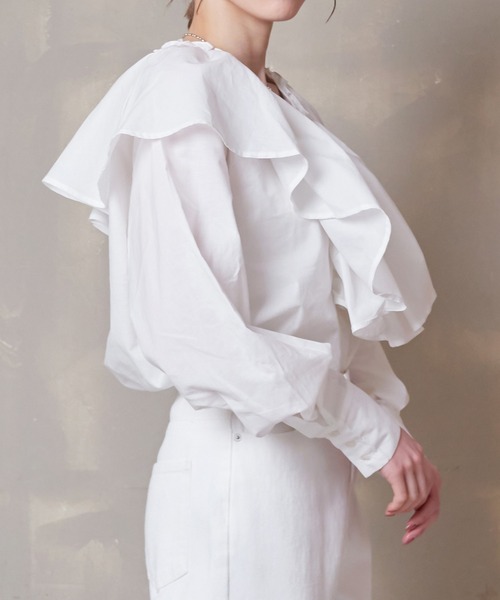 Lull（ルル）の「【Lull / ルル】ラッフルフリルブラウス（シャツ/ブラウス・レディース・ライトグレー/ブルー/ブラック/ホワイト・ONESIZE）」の9枚目の写真