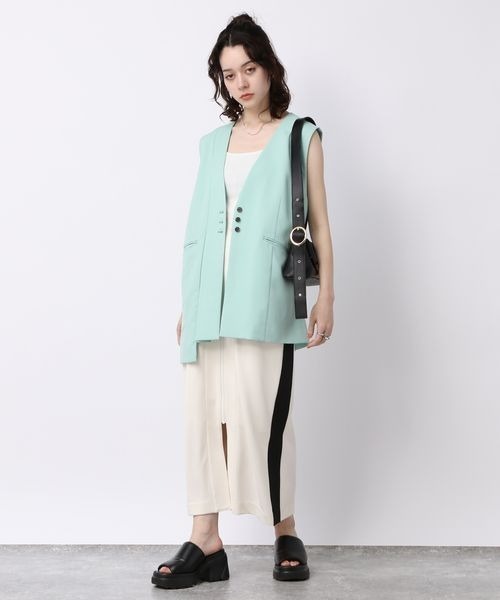 JEANASIS(ジーナシス)の「ハイウエストラインジャージスカート/195789(スカート・レディース・ホワイト/ブラック/カーキ・FREE)」の5枚目の写真