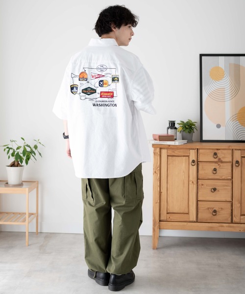 WEGO（ウィゴー）の「WEGO/ワッペンBIGシャツ（シャツ/ブラウス・メンズ・ホワイト/ブルー系その他4/サックスブルー・MEDIUM/LARGE）」の4枚目の写真