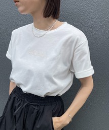 エンブロイダリーロゴTシャツ