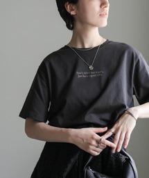 エンブロイダリーロゴTシャツ