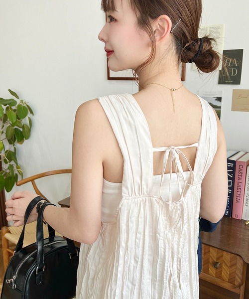 moment+（モーメントプラス）の「シワ加工Vネックジャンスカ/ワンピース（ジャンパースカート・レディース・ブラック/ナチュラル・M/L）」の15枚目の写真