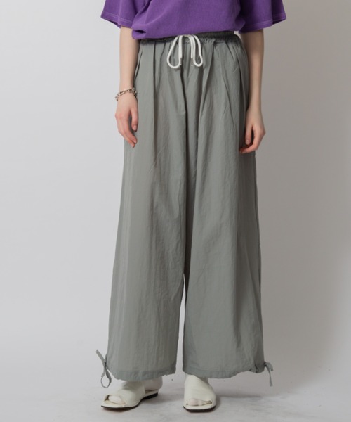 D.TT.K(ディティーティーケー)の「【ユニセックスアイテム】NYLON BALLOON TROUSERS ナイロン バルーンシルエット パンツ(カーゴパンツ・メンズ・ダークグレー/ライトグレー/ワイン系・FREE)」の7枚目の写真