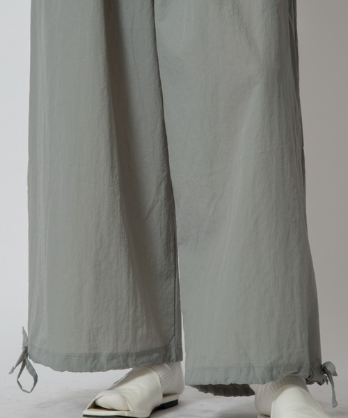 D.TT.K(ディティーティーケー)の「【ユニセックスアイテム】NYLON BALLOON TROUSERS ナイロン バルーンシルエット パンツ(カーゴパンツ・メンズ・ダークグレー/ライトグレー/ワイン系・FREE)」の16枚目の写真