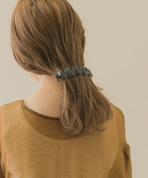 SMELLY（スメリー）の「ジュシウェーブクリップ（バレッタ/ヘアクリップ・レディース・グリーン/グレー・-）」の5枚目の写真