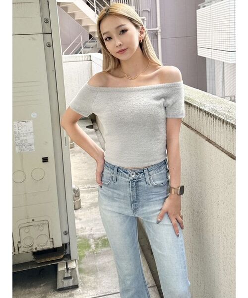 GYDA（ジェイダ）の「オフショルシャギーニットTOPS（ニット/セーター・レディース・ベージュ/パープル/オフホワイト・FREE）」の22枚目の写真