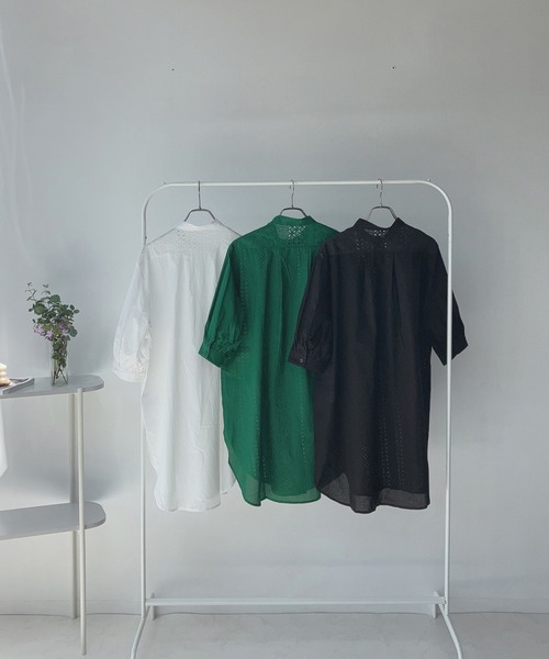 AS KNOW AS plus（アズノゥアズプラス）の「○刺繍レース切替え5分袖チュニック（チュニック・レディース・グリーン/オフホワイト/ブラック・FREE）」の5枚目の写真