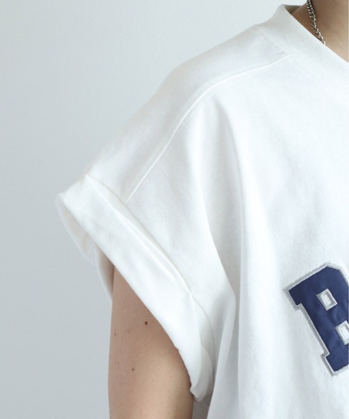 cepo(セポ)の「サテンカレッジロゴTee(Tシャツ/カットソー・レディース・ブラック/ベージュ/オフホワイト/サックスブルー・M)」の21枚目の写真