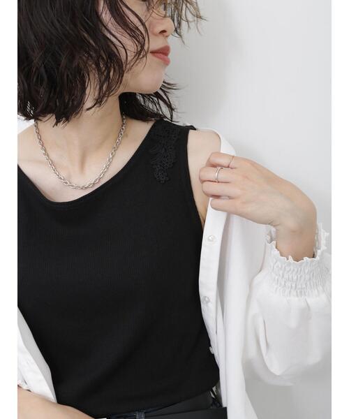 Samansa Mos2 blue（サマンサモスモスブルー）の「前後2wayモチーフレースタンク（タンクトップ・レディース・キナリ/ブラック/オフホワイト・M/L）」の3枚目の写真