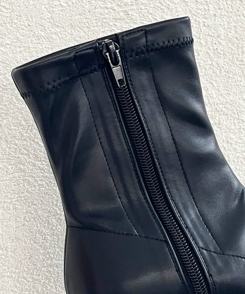 ORiental TRaffic(オリエンタルトラフィック)の「ラウンドトゥストレッチブーツ 31425(ブーツ・レディース・ブラック/ベージュ/イエロー/シルバー・SS/M/LL/L/3L/S)」の13枚目の写真