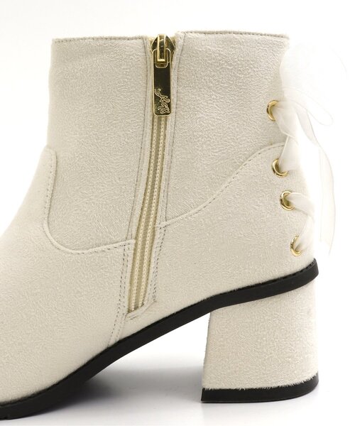 algy（アルジー）の「バックリボンロゴ刺繍ブーツ（ブーツ・キッズ・ブラック/アイボリー・20/24/23/21/22）」の4枚目の写真