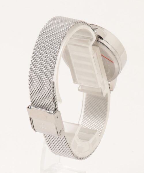 OLIVIA BURTON(オリビアバートン)の「「OLIVIA BURTON/オリビアバートン」アンダーザシー - ミディ ウィッシングウェーブズ ブルーマザーオブパール&シルバーメッシュ w/ビージュエルド - クラシックス インターリンク チェーン ブレスレット シルバー(アナログ腕時計・レディース・シルバー・30mm)」の11枚目の写真
