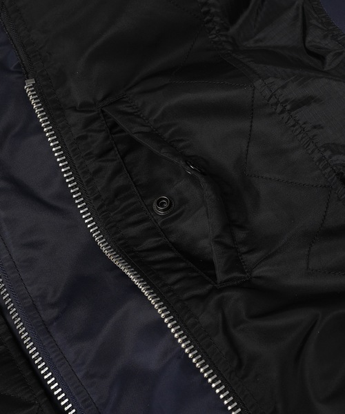 FACETASM（ファセッタズム）の「AVIREX×FACETASM×DOGS MA-1 JACKET（MA-1・レディース・ブラック/カーキ・00）」の13枚目の写真