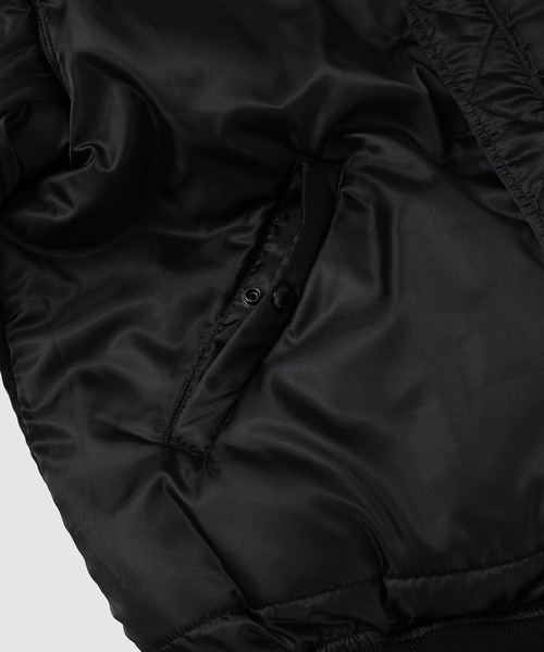 FACETASM（ファセッタズム）の「AVIREX×FACETASM×DOGS MA-1 JACKET（MA-1・レディース・ブラック/カーキ・00）」の19枚目の写真