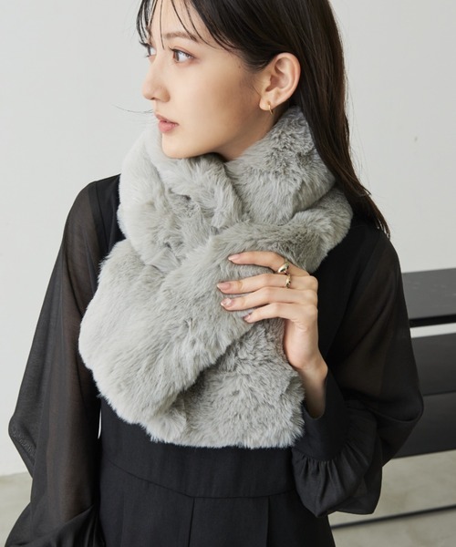 Aunt Marie's(アントマリーズ)の「【オケージョンに大活躍!】ボリュームファーティペット(ネックウォーマー/スヌード・レディース・グレー/アイボリー・FREE)」の17枚目の写真