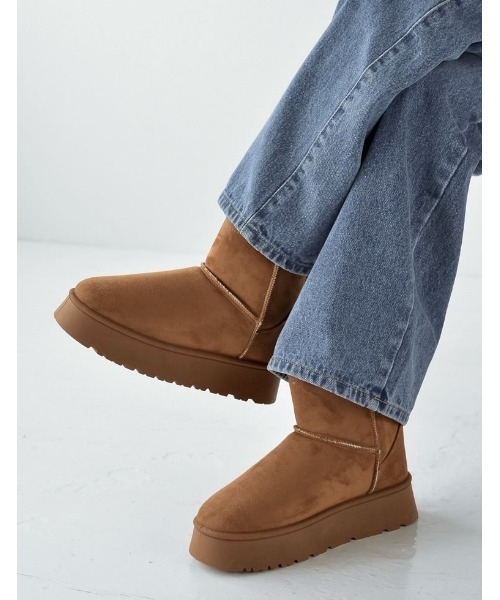 Re:EDIT（リエディ）の「[大きいサイズ有]厚底ショートムートンブーツ（ブーツ・レディース・アイボリー/キャメル/ブラック/ベージュ・MEDIUM/SMALL/XX-LARGE/X-LARGE/LARGE）」の6枚目の写真