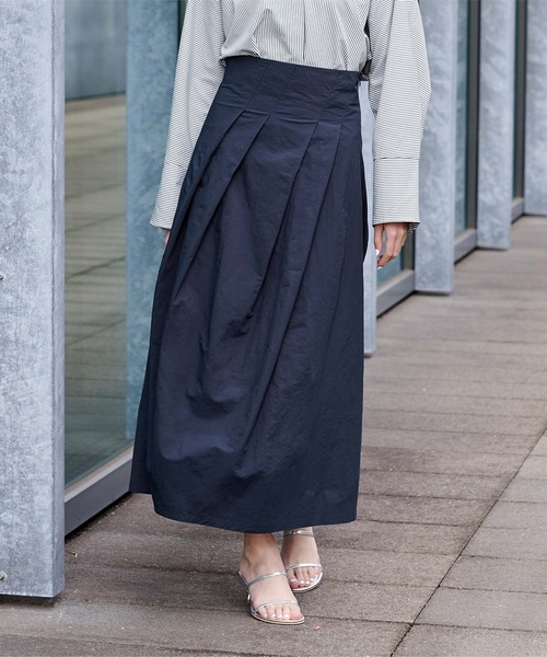 アシンメトリータックコクーンスカート（スカート）｜ur's