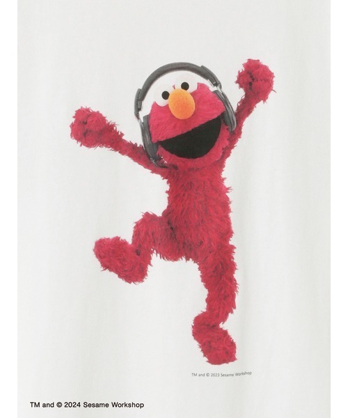 SESAME STREET(セサミストリート)の「【UNISEX】ストーリーTシャツ(Tシャツ/カットソー・レディース・レッド/イエロー/ブルー・LARGE/SMALL/MEDIUM)」の14枚目の写真