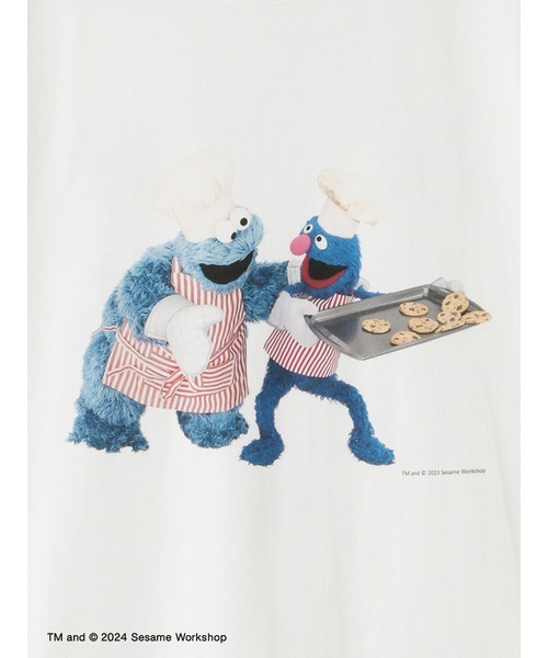SESAME STREET(セサミストリート)の「【UNISEX】ストーリーTシャツ(Tシャツ/カットソー・レディース・レッド/イエロー/ブルー・LARGE/SMALL/MEDIUM)」の10枚目の写真