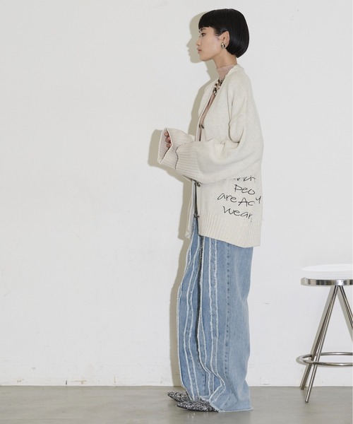 1/2 こん　手刺繍　ホワイトローズ　レッスンバッグ等セット　カーディガン 前後2way配色ボタン糸カーディガン