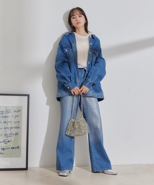 VIS(ビス)の「【洗える】バックベルトオーバーサイズデニムジャケット(デニムジャケット・レディース・ブルー系その他6・FREE)」の5枚目の写真