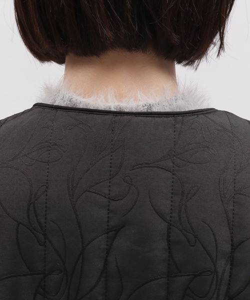 LAKOLE（ラコレ）の「ジャガードキルトジャケット / 995382（ブルゾン・レディース・ブラック/オリーブ・SMALL/MEDIUM）」の5枚目の写真