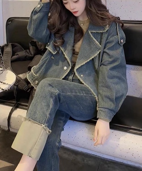 gossip!ロサンゼルス(ゴシップロサンゼルス)の「クロップドテーラージャケット×パンツ デニムセットアップ(セットアップ・レディース・ライトブルー・M/L/S)」の7枚目の写真
