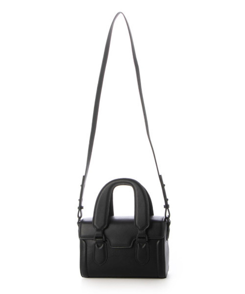 cache cache(カシュ カシュ)の「カシュカシュ cachecache / ワントーンフラップ2wayミニボストン(ショルダーバッグ・レディース・ブラック/イエロー/ベージュ・FREE)」の4枚目の写真