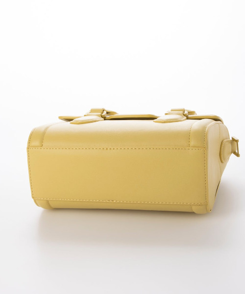 cache cache(カシュ カシュ)の「カシュカシュ cachecache / ワントーンフラップ2wayミニボストン(ショルダーバッグ・レディース・ブラック/イエロー/ベージュ・FREE)」の13枚目の写真