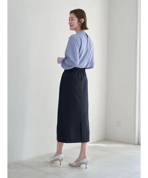 YECCA VECCA(イェッカヴェッカ)の「ストレッチナロースカート(スカート・レディース・ライトベージュ/ネイビー・S/M)」の4枚目の写真