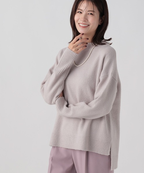 Elura(エルーラ)の「ラメモックネックプルオーバー/996999(ニット/セーター・レディース・ライトベージュ/ライトグレー/グリーン系その他・LARGE/MEDIUM)」の1枚目の写真