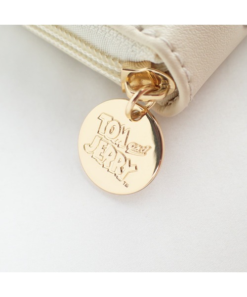 Tom＆Jerry（トムアンドジェリー）の「TOM and JERRY×Flapperアクスタケース（パスポートケース・レディース・アイボリー・FREE）」の7枚目の写真