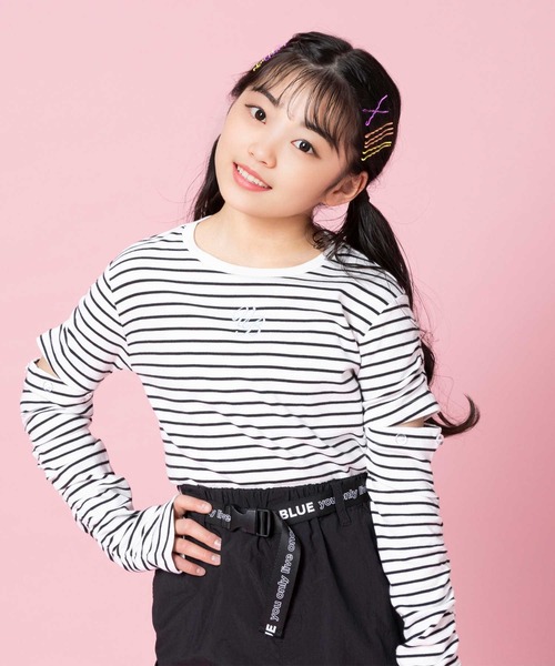 VIVIAN BLUE（ビビアンブルー）の「【VIVIAN BLUE】２Ｗａｙ袖シャーリング長袖Ｔシャツ（Tシャツ/カットソー・キッズ・サックスブルー/ブラック・120/130/140/150）」の19枚目の写真