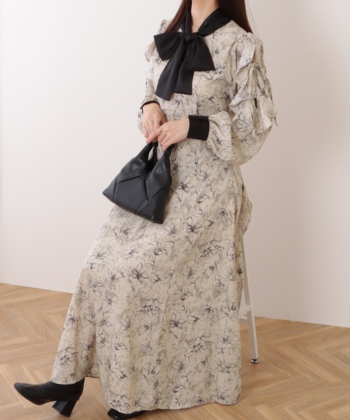 Lace Ladies(レースレディース)の「ボウタイ付き 配色 カットアウト ロング ワンピース(ワンピース・レディース・ブラック/ブラウン・S/FREE)」の2枚目の写真