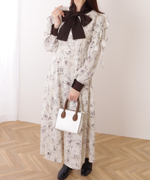 Lace Ladies(レースレディース)の「ボウタイ付き 配色 カットアウト ロング ワンピース(ワンピース・レディース・ブラック/ブラウン・S/FREE)」の9枚目の写真