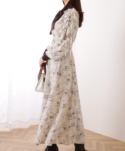 Lace Ladies(レースレディース)の「ボウタイ付き 配色 カットアウト ロング ワンピース(ワンピース・レディース・ブラック/ブラウン・S/FREE)」の12枚目の写真