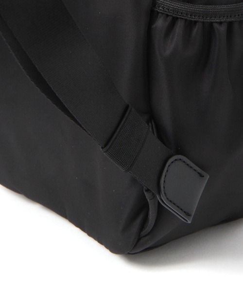 GLOBAL WORK(グローバルワーク)の「撥水軽量6ポケットリュック/105031(バックパック/リュック・レディース・アイボリー/ブラウン/ブラック/ベージュ/グリーン/チャコールグレー/ブラウン系その他6/グレー系その他/グレー系その他2・ONE SIZE)」の22枚目の写真