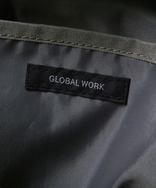GLOBAL WORK(グローバルワーク)の「撥水軽量6ポケットリュック/105031(バックパック/リュック・レディース・アイボリー/ブラウン/ブラック/ベージュ/グリーン/チャコールグレー/ブラウン系その他6/グレー系その他/グレー系その他2・ONE SIZE)」の14枚目の写真