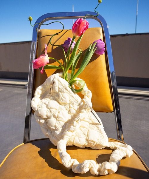 VIS（ビス）の「キルティングクシュクシュショルダー（ショルダーバッグ・レディース・ブラック/キナリ/グリーン/シルバー・FREE）」の2枚目の写真