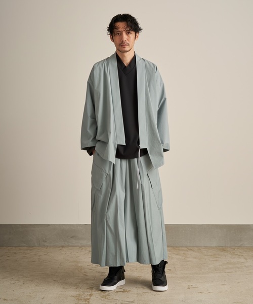 和ROBE（ワローブ）の「FEATHER WA Y SHIRT TECH（シャツ