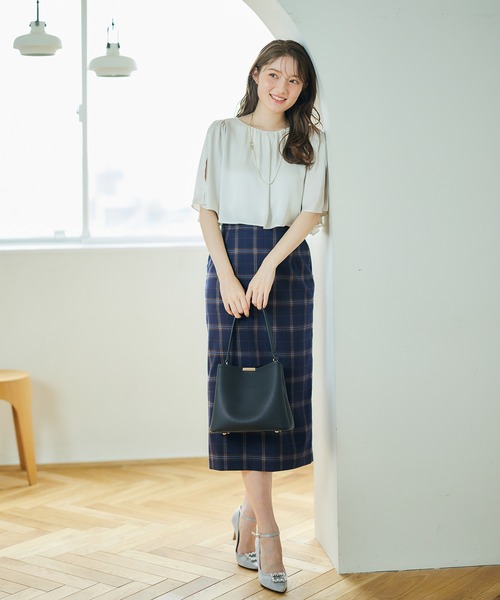 12Twelve Agenda（トゥエルブ　アジェンダ）の「チェック柄タイトスカート（スカート・レディース・ベージュ/ネイビー・M/S）」の21枚目の写真