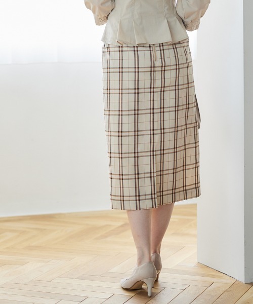 12Twelve Agenda（トゥエルブ　アジェンダ）の「チェック柄タイトスカート（スカート・レディース・ベージュ/ネイビー・M/S）」の7枚目の写真