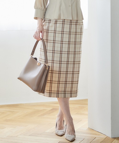 12Twelve Agenda（トゥエルブ　アジェンダ）の「チェック柄タイトスカート（スカート・レディース・ベージュ/ネイビー・M/S）」の3枚目の写真