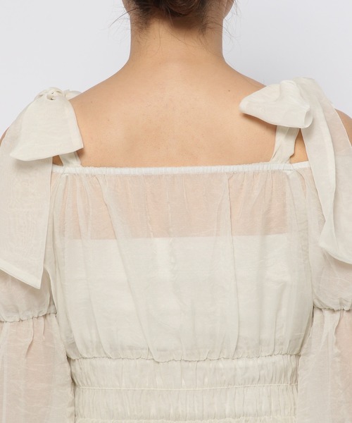 mysty woman（ミスティウーマン）の「リバーシブル肩リボンチュニック　122206（シャツ/ブラウス・レディース・ブルー/アイボリー/ブラック・FREE）」の9枚目の写真